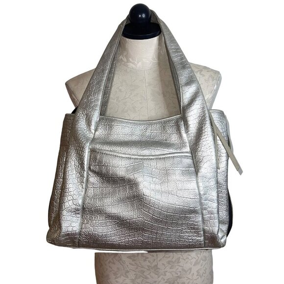 Aimee Kestenberg Womens Shoulder Bag One Size Silver Metallic Leather Zip - Picture 2 of 10